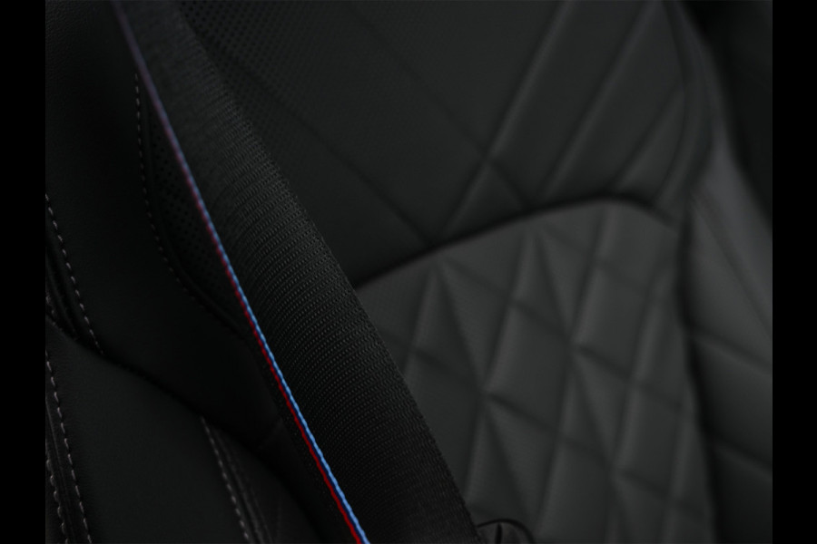 BMW X5 XDRIVE 50e | M-SPORT PRO | PANORAMADAK | AMBIANCE INTEIRUER | ACTIVE CRUISE | ICONIC GLOW | CARBON BLACK | COMFORT ACCESS | COMF