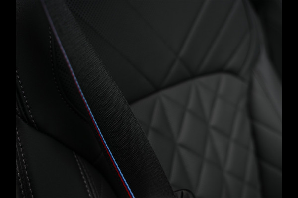 BMW X5 XDRIVE 50e | M-SPORT PRO | PANORAMADAK | AMBIANCE INTEIRUER | ACTIVE CRUISE | ICONIC GLOW | CARBON BLACK | COMFORT ACCESS | COMF