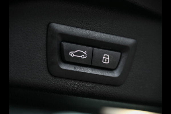 BMW X5 XDRIVE 50e | M-SPORT PRO | PANORAMADAK | AMBIANCE INTEIRUER | ACTIVE CRUISE | ICONIC GLOW | CARBON BLACK | COMFORT ACCESS | COMF