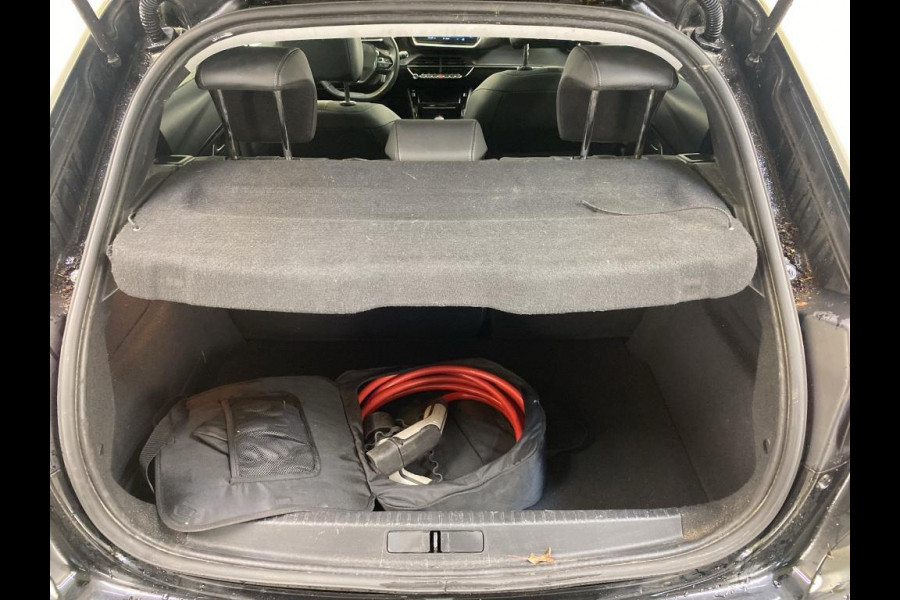Peugeot e-208 EV Allure 50 kWh Panoramadak Airco ECC Adaptive Cruise Control Full LED Carplay Navi Parkeersensoren + Camera Achter DAB+