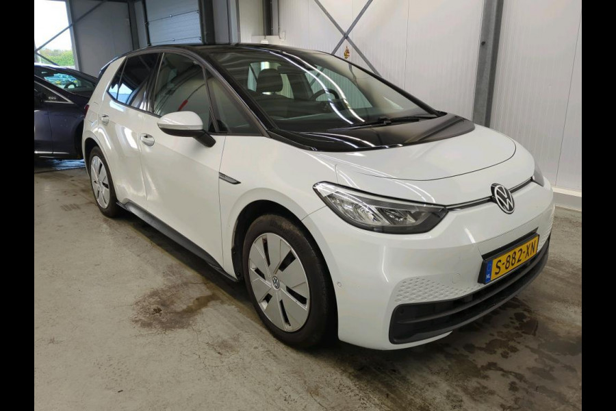 Volkswagen ID.3 Pro Edition 58 kWh Airco ECC Navi Carplay PDC VA + Camera Adaptive Cruise Control Full LED Stoel/Stuurverwarming Alcantara bekleding