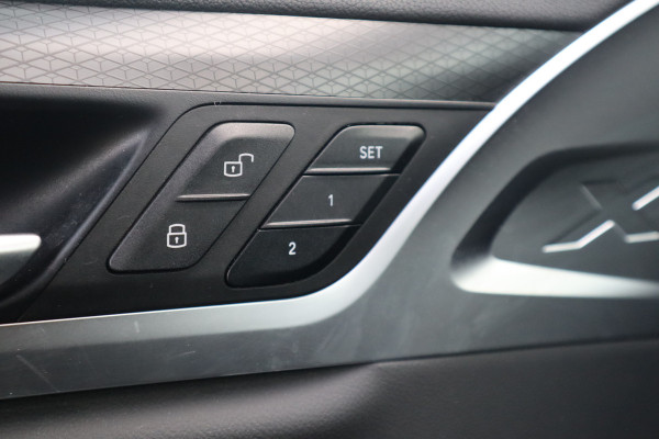 BMW X3 xDrive30e High Executive Pano / 360 cam / Elec stoelen / Trekhaak /