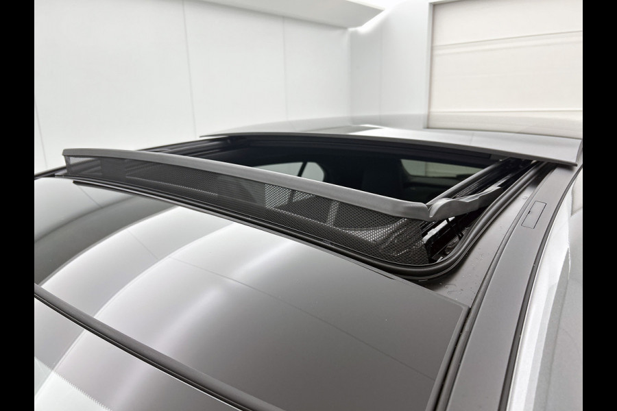 Mercedes-Benz A-Klasse 250 e Business Solution AMG | AMG Line Plus pakket | Nightpakket | Antidiefstalpakket URBAN GUARD PLUS | Augmented Reality Navigation | 360°-camera | Memorypakket | Head-up display |