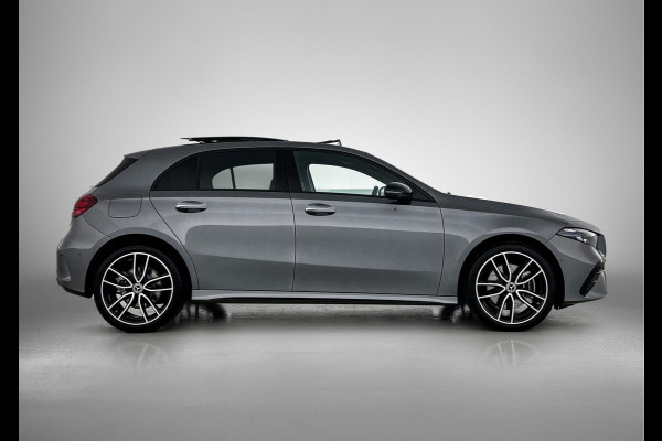 Mercedes-Benz A-Klasse 250 e Business Solution AMG | AMG Line Plus pakket | Nightpakket | Antidiefstalpakket URBAN GUARD PLUS | Augmented Reality Navigation | 360°-camera | Memorypakket | Head-up display |