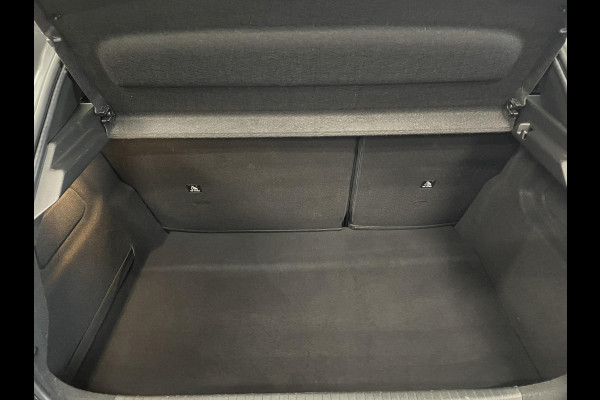 Peugeot 208 1.2 PureTech 100pk Active Pack | Navigatie | Apple Carplay/Android Auto | Parkeersensoren achter | Cruise Control | Airco | Lichtmetalen velgen