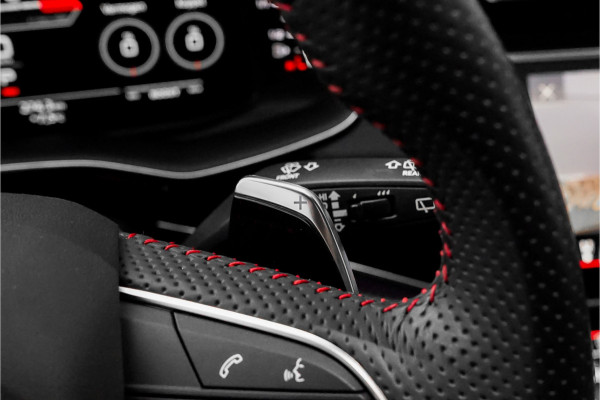 Audi Q8 4.0 TFSI RS Q8 Quattro Dynamic+ Keramisch Pano B&O Trekhaak Alcantara 23"