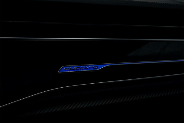 Audi Q8 4.0 TFSI RS Q8 Quattro Dynamic+ Keramisch Pano B&O Trekhaak Alcantara 23"