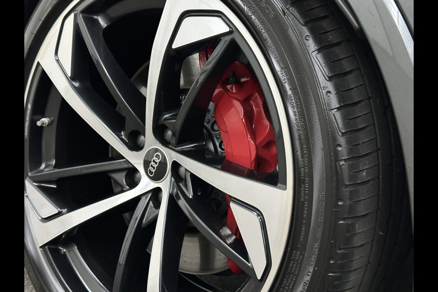 Audi Q7 60 462pk S Competition | Carbon Pack | 360 Camera | RS-Leder | ACC | Panorama | Laser-LED | Trekhaak | B&O Sound | 10-2023 | Nw.Pr; 133000,= | Keyless-Entry | Luchtvering | 22'' | Memory | Stoelverwarming V+A | Stuurverwarming | Stand Kachel | Zonwering | Carplay.