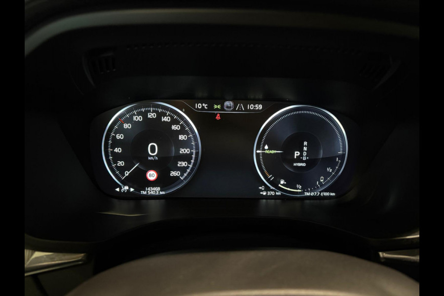 Volvo XC60 T8 R-Design ACC Schuif-kanteldak Parkeercamera Stoelverwarming 390pk