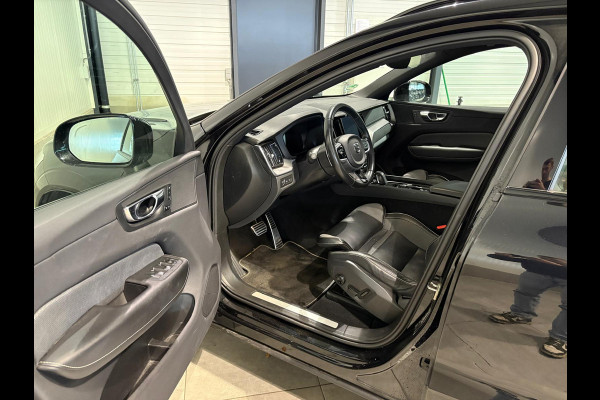 Volvo XC60 T8 R-Design ACC Schuif-kanteldak Parkeercamera Stoelverwarming 390pk