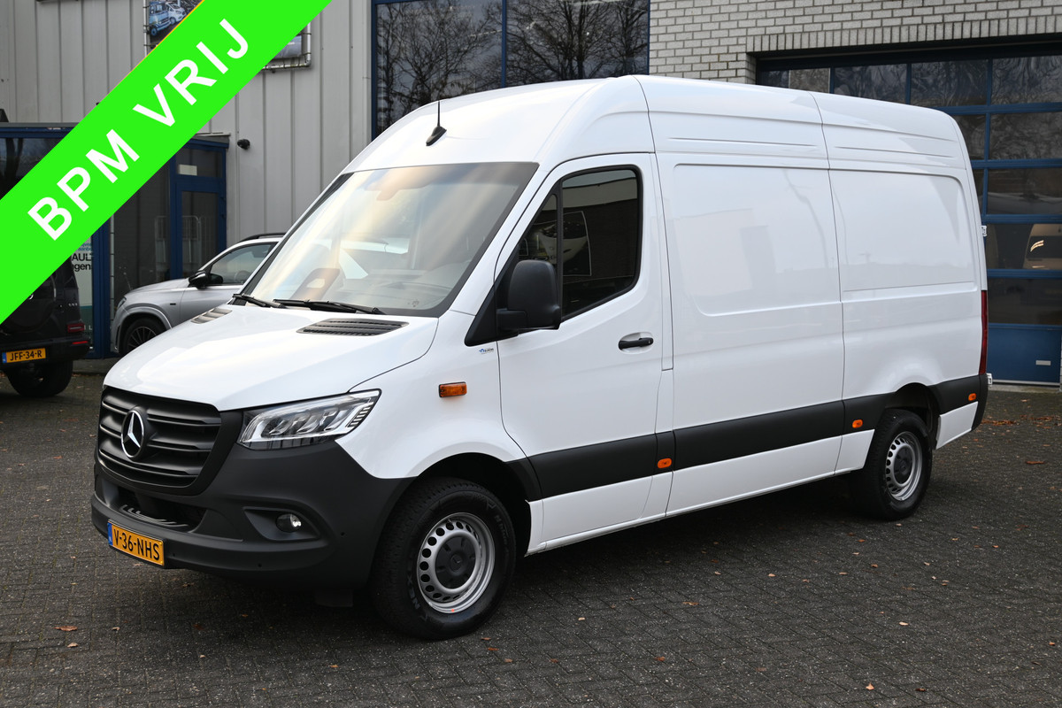 Mercedes-Benz Sprinter 317 CDI L2H2 Pro LED, Geveerde stoel, MBUX Navigatie, Aflegvak boven hemel