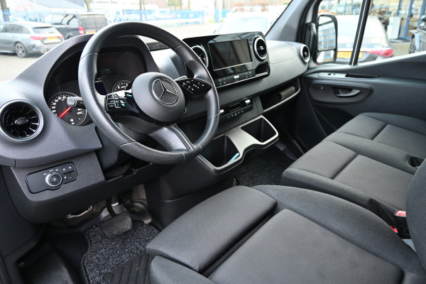 Mercedes-Benz Sprinter 317 CDI L2H2 Pro LED, Geveerde stoel, MBUX Navigatie, Aflegvak boven hemel