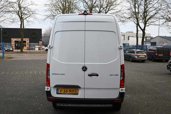 Mercedes-Benz Sprinter 317 CDI L2H2 Pro LED, Geveerde stoel, MBUX Navigatie, Aflegvak boven hemel