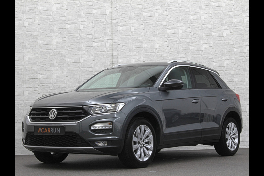 Volkswagen T-Roc 1.5 TSI 150pk DSG | ACC | Origineel NL | BOVAG Garantie | Trekhaak 1500kg | Camera | Lane Assist | Groot Navi | Carplay | Climat Getint Glas | 17'' | Adaptieve Cruise Control | Parkeercamera | Caravantrekker!