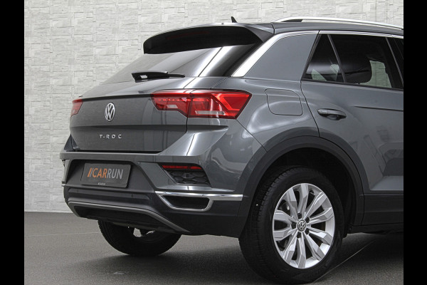 Volkswagen T-Roc 1.5 TSI 150pk DSG | ACC | Origineel NL | BOVAG Garantie | Trekhaak 1500kg | Camera | Lane Assist | Groot Navi | Carplay | Climat Getint Glas | 17'' | Adaptieve Cruise Control | Parkeercamera | Caravantrekker!