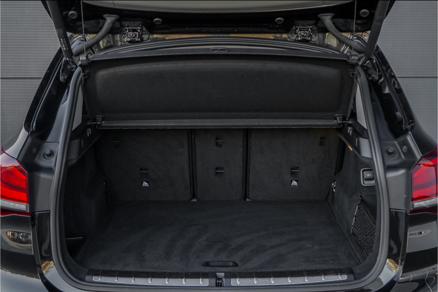 BMW X1 sDrive18i Sportline Aut. HUD Leer 19"