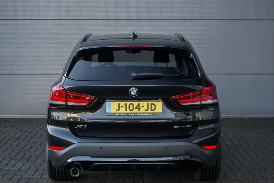 BMW X1 sDrive18i Sportline Aut. HUD Leer 19"