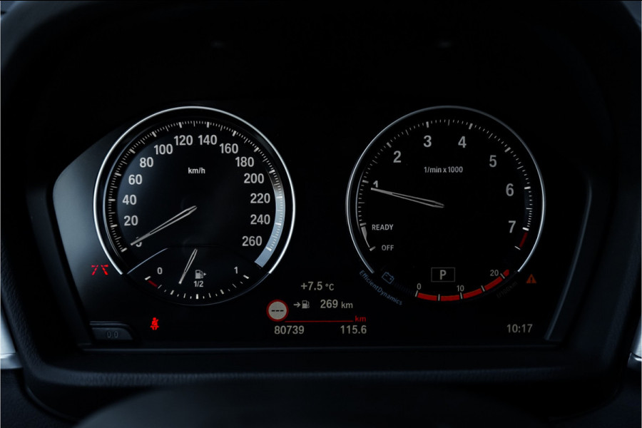 BMW X1 sDrive18i Sportline Aut. HUD Leer 19"