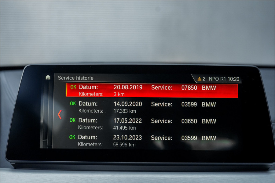 BMW X1 sDrive18i Sportline Aut. HUD Leer 19"