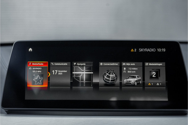 BMW X1 sDrive18i Sportline Aut. HUD Leer 19"