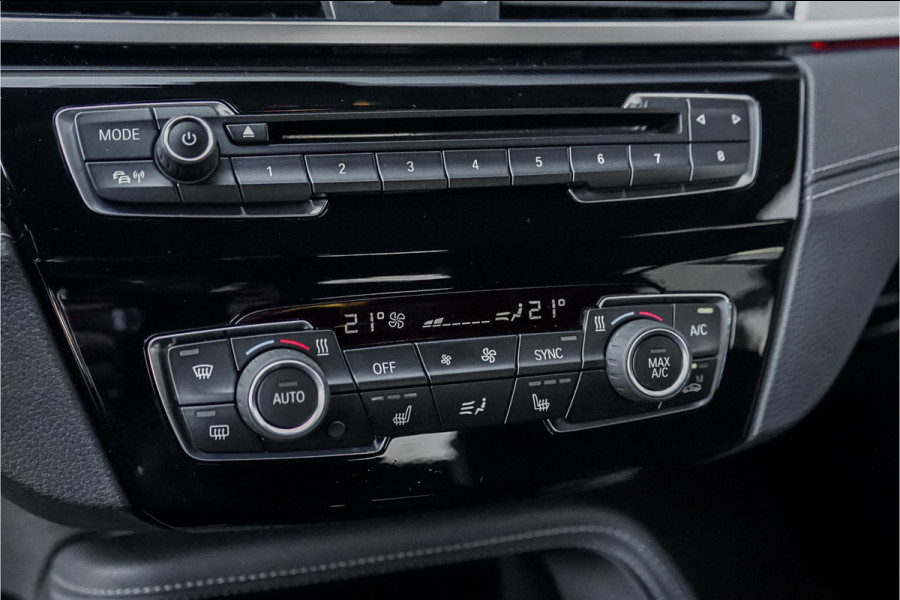 BMW X1 sDrive18i Sportline Aut. HUD Leer 19"