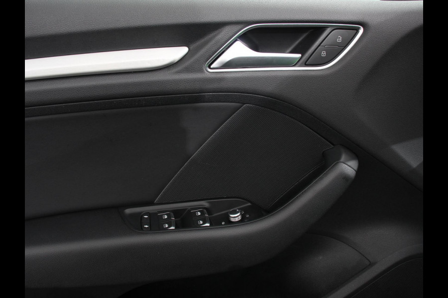 Audi A3 Sportback 1.5 TFSI CNG Automaat S-Line | Navigatie | Parkeersensoren achter | Cruise Control | Stoelverwarming | 18"Lichtmetalen velgen | Ledverlichting | Climate Control