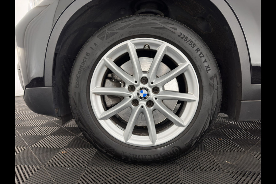 BMW X1 sDrive20i Executive (INCL-BTW) Aut. *LED-LIGHTS | NAVI-FULLMAP | COMFORT-SEATS | ECC | PDC | CRUISE | TOWBAR | 17''ALU*