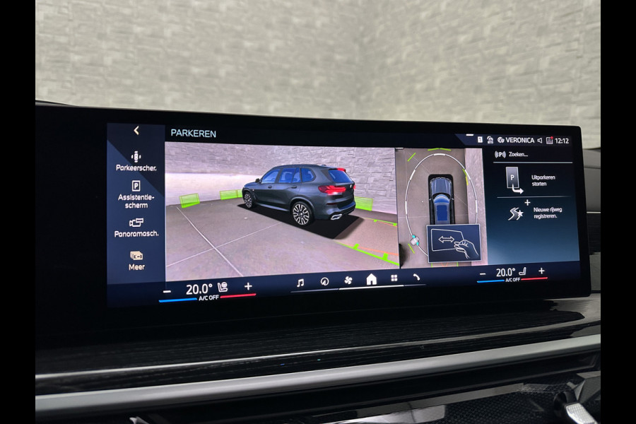 BMW X5 50e *3x Op Voorraad* M-Sport Pro | 360 Camera | Sky-Lounge Pano | ACC | Comfortstoelen | Indiv. Leder | Massage | Stoelventilati 4-Zone Clima | Trekhaak | 22'' | Head-Up | Keyless-Entry | Harman-Kardon | Stoelverwarming V+A | M-Gordels | Glaspook | Stuurverwarming | Iconic-Glow | Luchtvering | Zonwering | Carplay | Beker Clima |