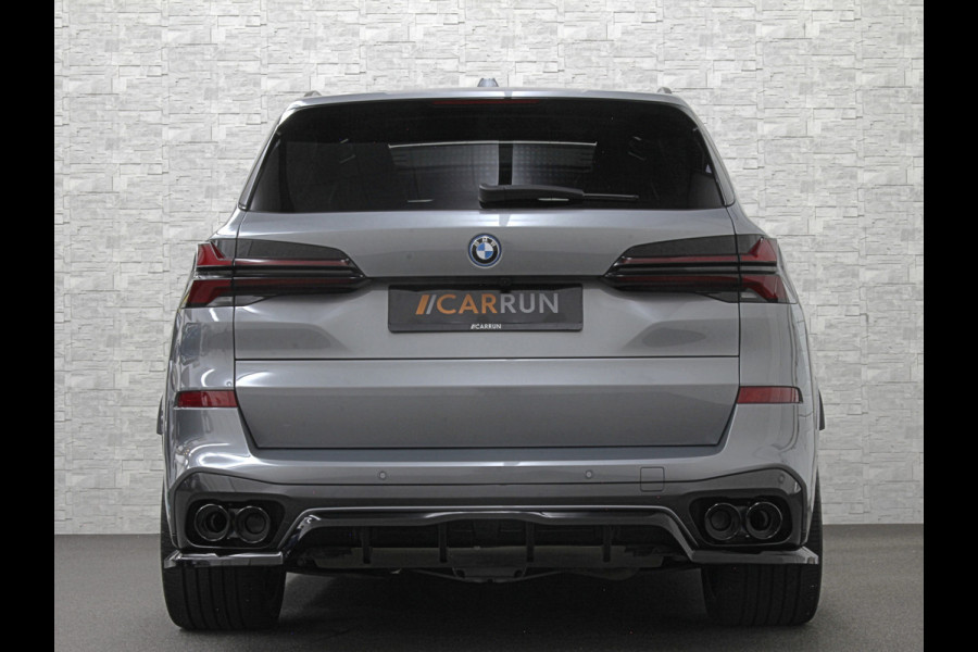 BMW X5 50e *3x Op Voorraad* M-Sport Pro | 360 Camera | Sky-Lounge Pano | ACC | Comfortstoelen | Indiv. Leder | Massage | Stoelventilati 4-Zone Clima | Trekhaak | 22'' | Head-Up | Keyless-Entry | Harman-Kardon | Stoelverwarming V+A | M-Gordels | Glaspook | Stuurverwarming | Iconic-Glow | Luchtvering | Zonwering | Carplay | Beker Clima |