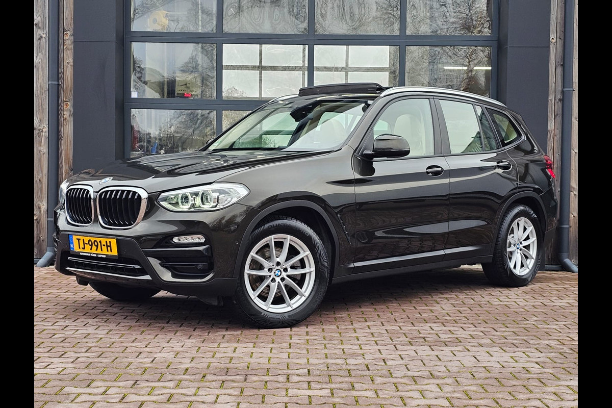 BMW X3 xDrive20i High Executive | Automaat | Pano | Leder | Elek. klep | Camera | LED | Stoelverwarming | Navi |
