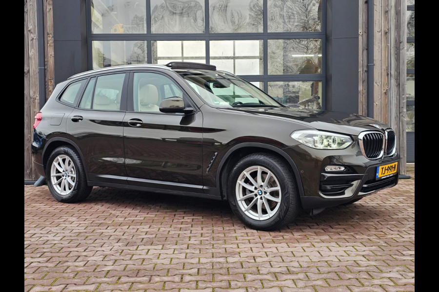BMW X3 xDrive20i High Executive | Automaat | Pano | Leder | Elek. klep | Camera | LED | Stoelverwarming | Navi |