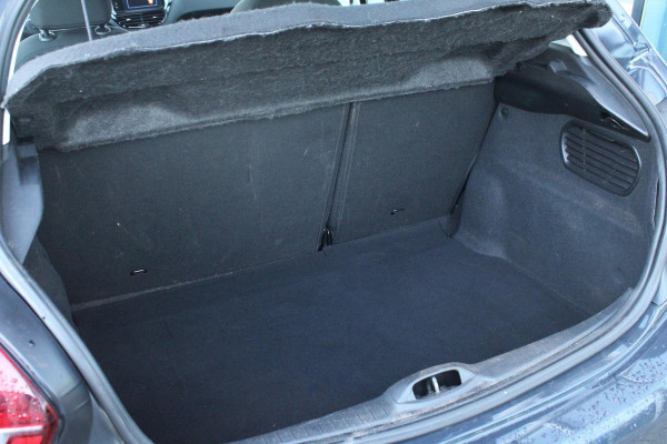 Peugeot 208 1.2 PureTech Blue Lion | Dealeronderhouden! | Distributieriem Vervangen | Cruise Control | Navigatie | Airco |