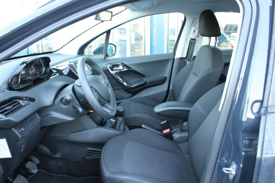 Peugeot 208 1.2 PureTech Blue Lion | Dealeronderhouden! | Distributieriem Vervangen | Cruise Control | Navigatie | Airco |
