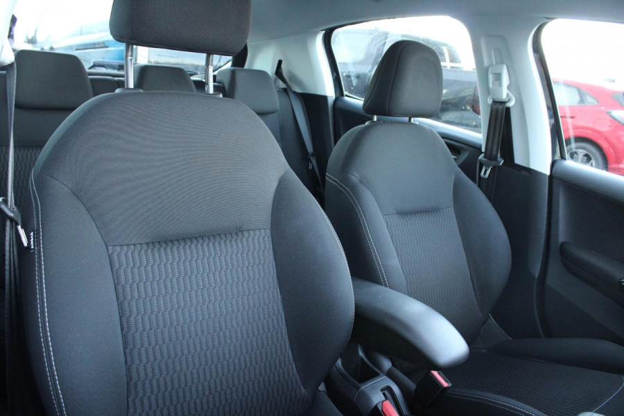 Peugeot 208 1.2 PureTech Blue Lion | Dealeronderhouden! | Distributieriem Vervangen | Cruise Control | Navigatie | Airco |