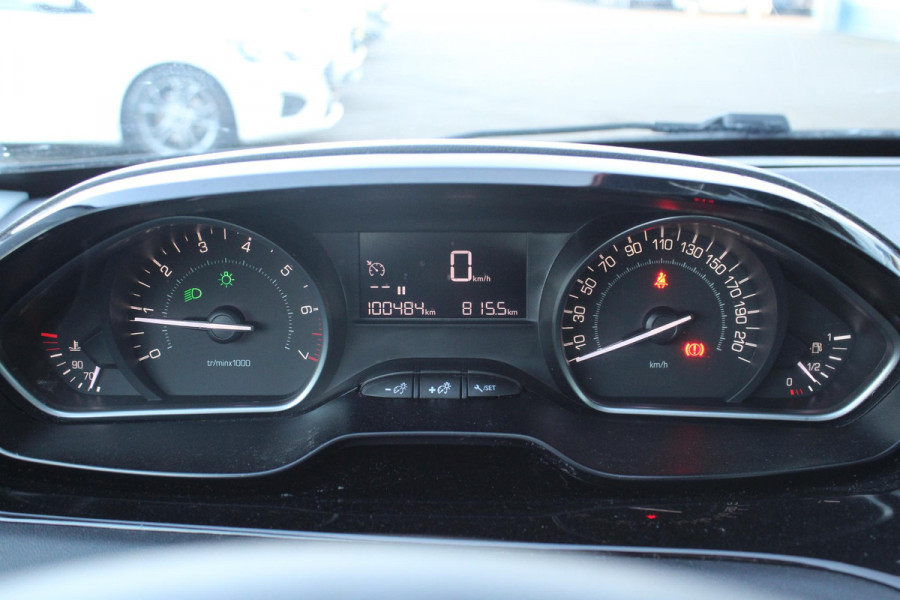 Peugeot 208 1.2 PureTech Blue Lion | Dealeronderhouden! | Distributieriem Vervangen | Cruise Control | Navigatie | Airco |