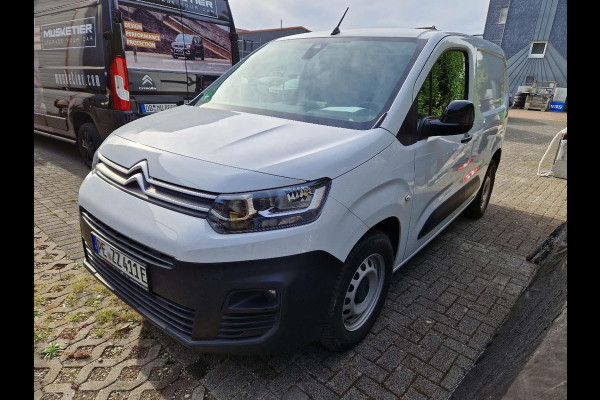 Citroën E-Berlingo Club 50 kWh 11 kw lader, airco, cruise control, goedkoper rijden vrijwel onmogelijk! Wordt verwacht