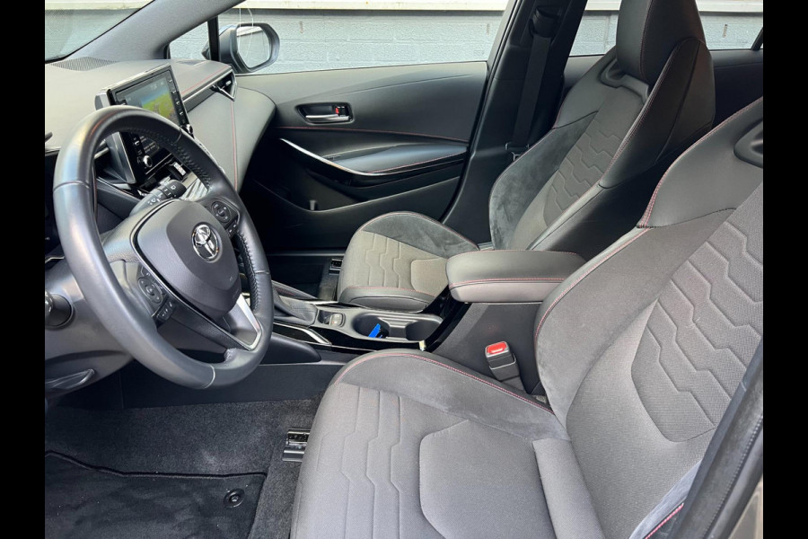 Toyota Corolla Touring Sports 1.8 Hybrid Executive / Ned Auto / Trekhaak / MCC / Gouda