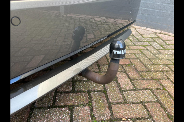 Toyota Corolla Touring Sports 1.8 Hybrid Executive / Ned Auto / Trekhaak / MCC / Gouda