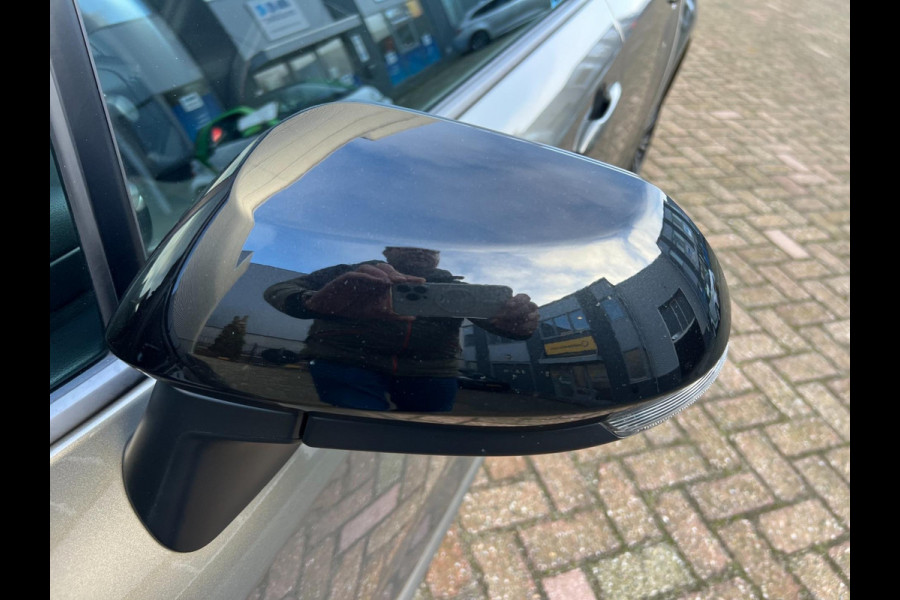 Toyota Corolla Touring Sports 1.8 Hybrid Executive / Ned Auto / Trekhaak / MCC / Gouda