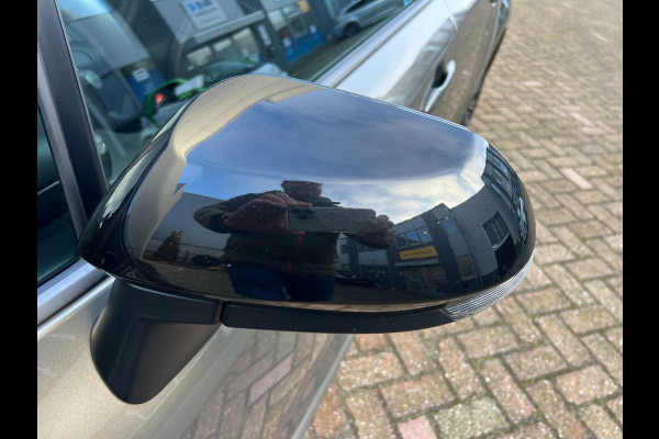 Toyota Corolla Touring Sports 1.8 Hybrid Executive / Ned Auto / Trekhaak / MCC / Gouda