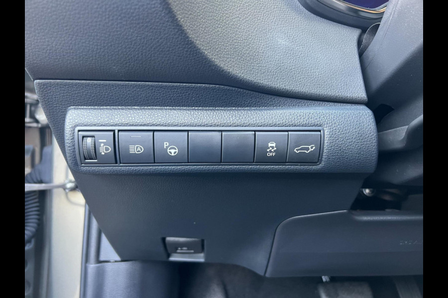 Toyota Corolla Touring Sports 1.8 Hybrid Executive / Ned Auto / Trekhaak / MCC / Gouda