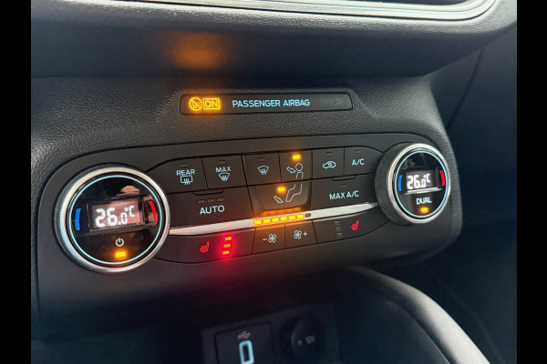 Ford FOCUS Wagon BWJ 11-2020 | 1.5T 150PK Vignale AUTOMAAT | LEER | PANO DAK | TREKHAAK | CAMERA | CLIMA | NAVI | LED | PDC 2X | CARPLAY