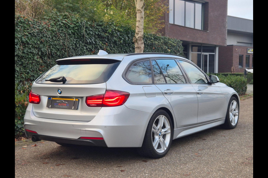 BMW 3 Serie Touring M Sport Apple CarPlay dig.dash Navi GR NAP NL 318i Edition M Sport Shadow Executive