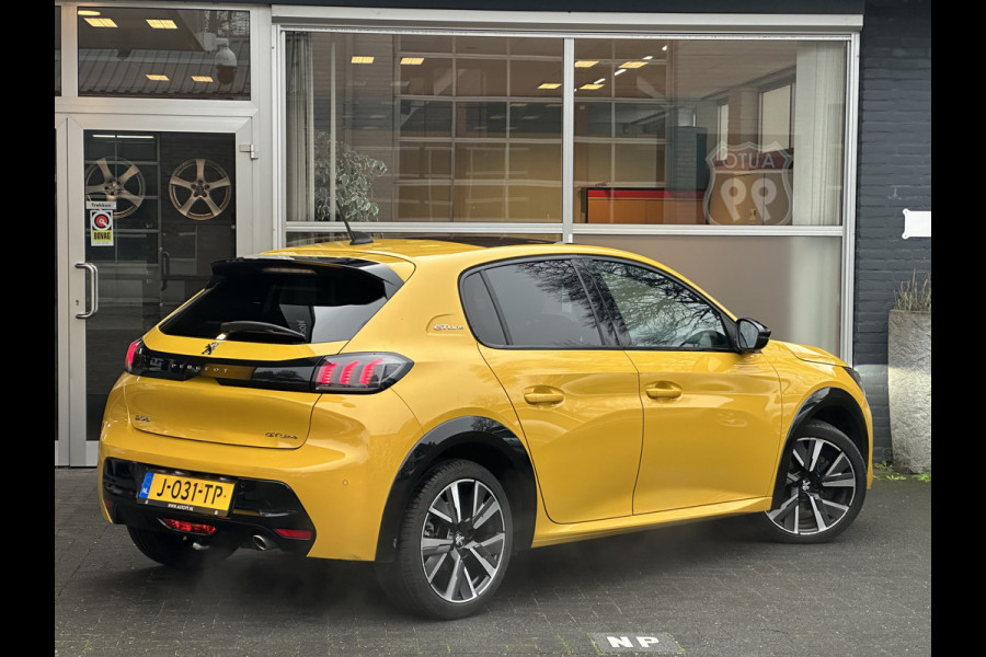 Peugeot 208 1.2 PureTech GT-Line CLIMA / CRUISE / PANO / 3D / CAMERA