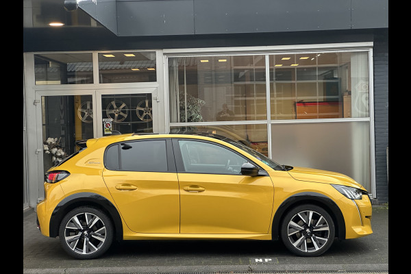 Peugeot 208 1.2 PureTech GT-Line CLIMA / CRUISE / PANO / 3D / CAMERA