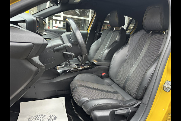 Peugeot 208 1.2 PureTech GT-Line CLIMA / CRUISE / PANO / 3D / CAMERA