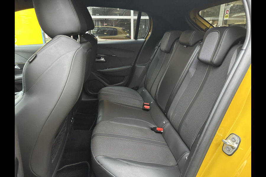 Peugeot 208 1.2 PureTech GT-Line CLIMA / CRUISE / PANO / 3D / CAMERA