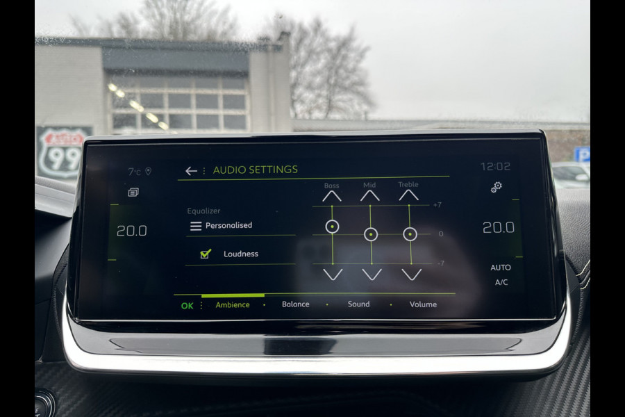 Peugeot 208 1.2 PureTech GT-Line CLIMA / CRUISE / PANO / 3D / CAMERA