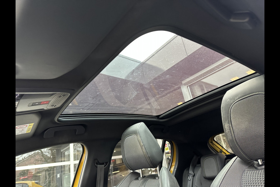 Peugeot 208 1.2 PureTech GT-Line CLIMA / CRUISE / PANO / 3D / CAMERA