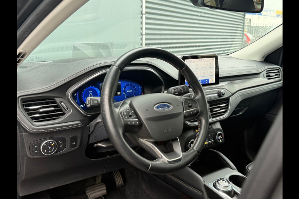 Ford FOCUS Wagon BWJ 11-2020 | 1.5T 150PK Vignale AUTOMAAT | LEER | PANO DAK | TREKHAAK | CAMERA | CLIMA | NAVI | LED | PDC 2X | CARPLAY